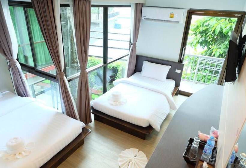 Отель A Plus Deluxe