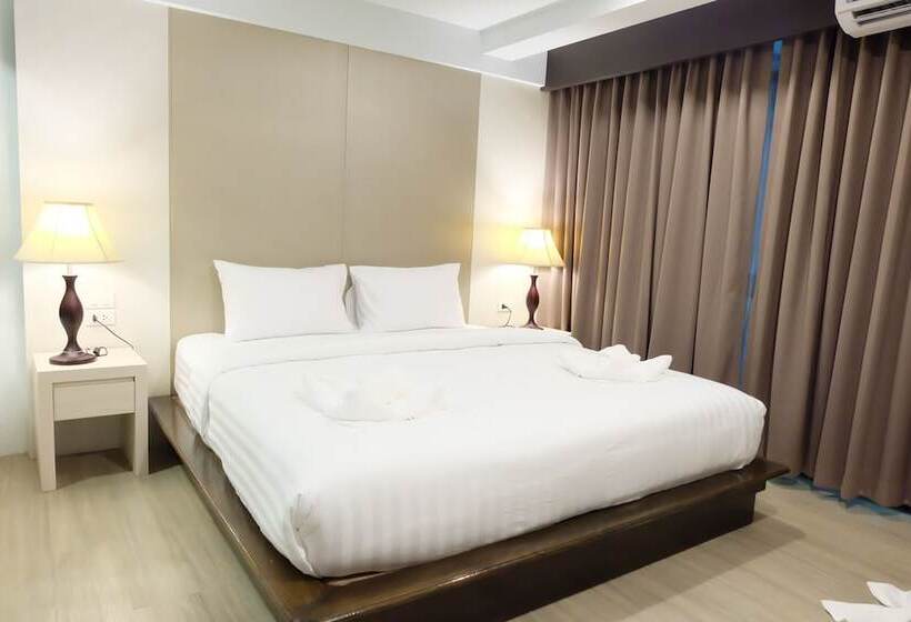 Отель A Plus Deluxe