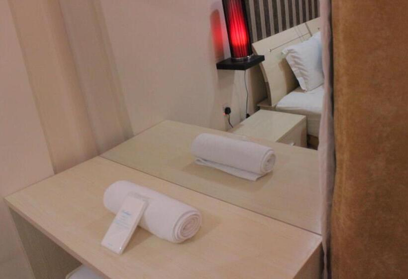 ホテル Al Amoria Apartments