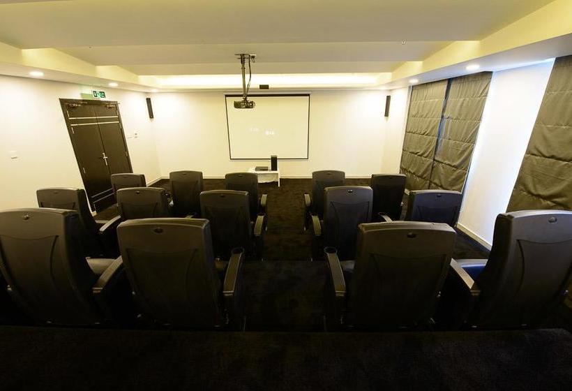 هتل Al Manzil Residence