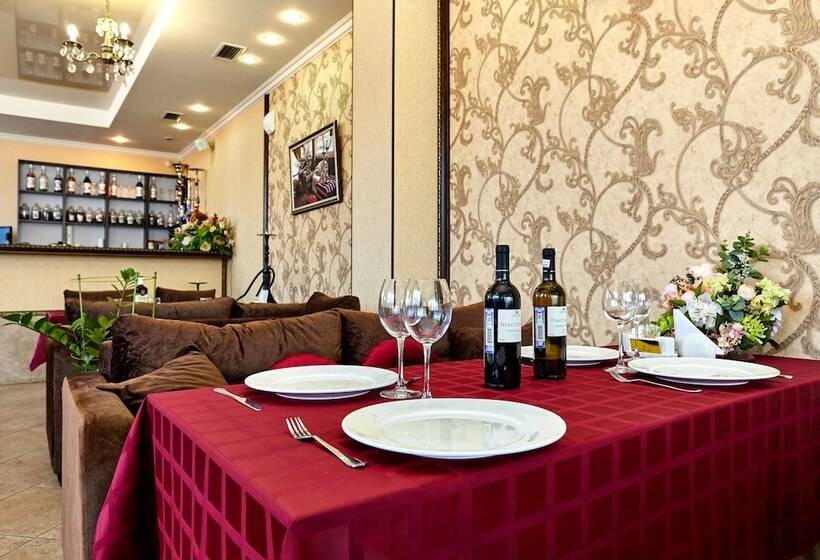 בית מלון כפרי Altay