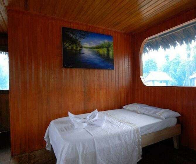 בית מלון כפרי Amazon Sunrise Lodge & Expeditons