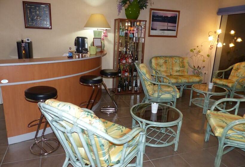 호텔 L Océane Angers Parc Expo