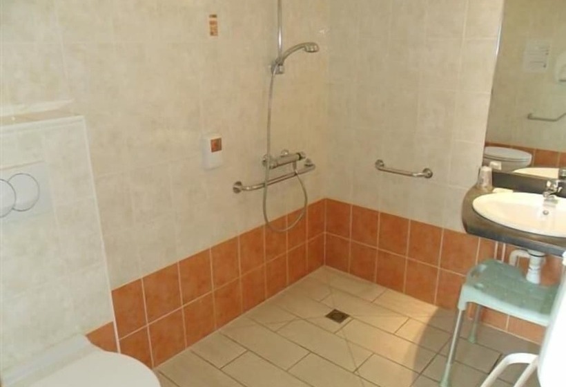 호텔 L Océane Angers Parc Expo