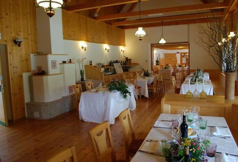 בית מלון כפרי Aplis