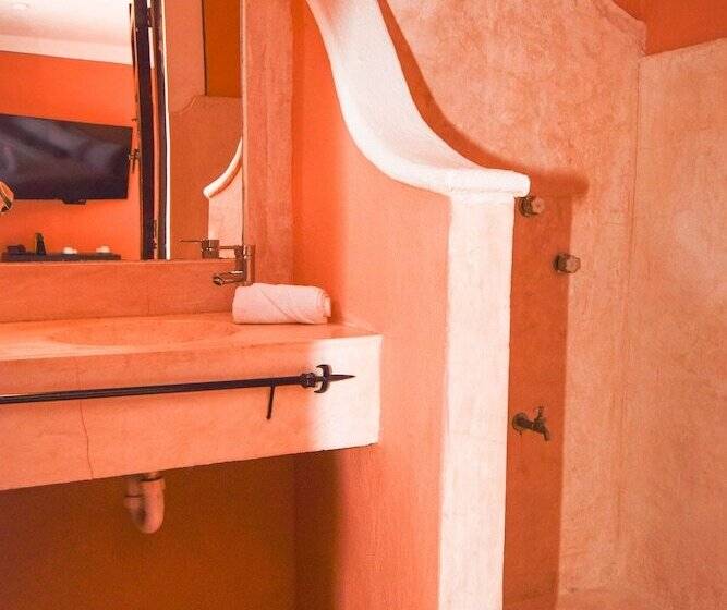 Art 64 Hotel Boutique   Adults Only