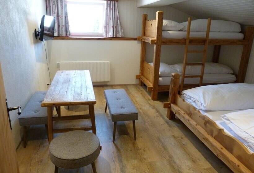 酒店 Berglodge Restaurant Ristis