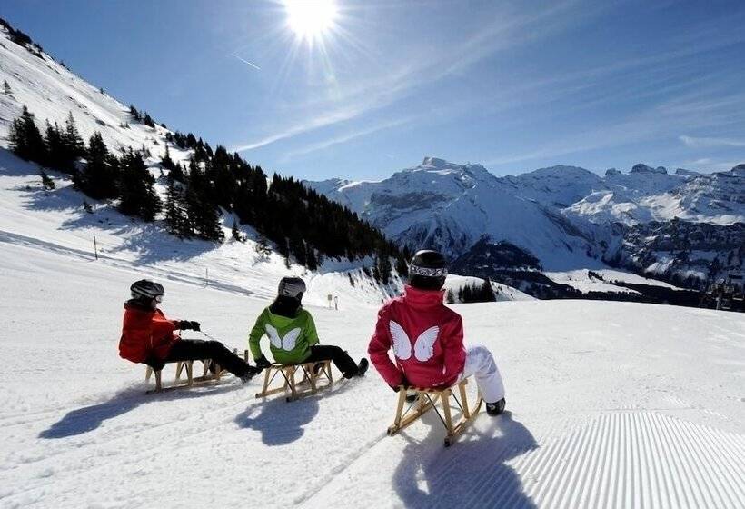 酒店 Berglodge Restaurant Ristis