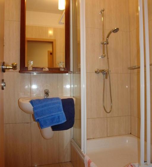 هتل Birdland Villapark