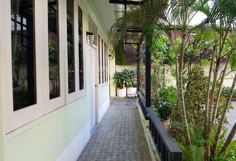 Casa Holiday Hotel Sha