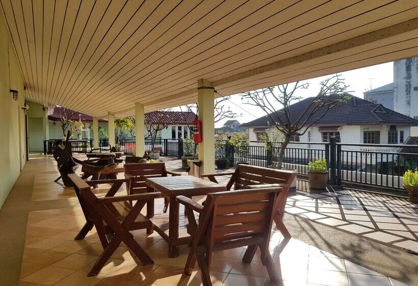 Casa Holiday Hotel Sha