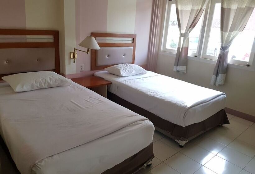 Casa Holiday Hotel Sha
