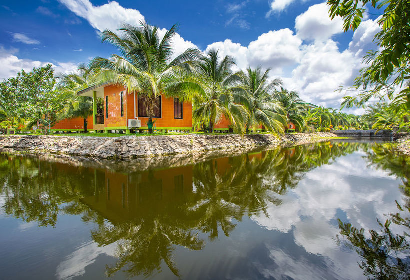 호텔 Coconut Resort