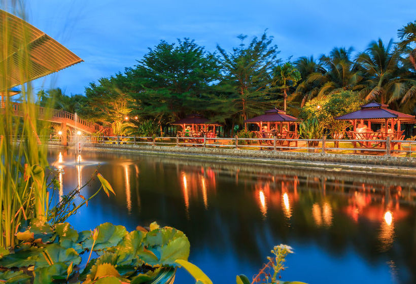 호텔 Coconut Resort