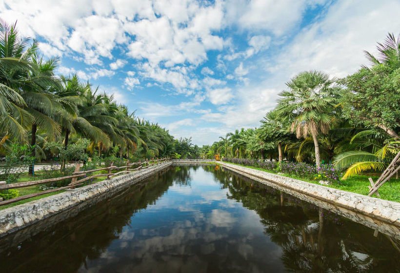 호텔 Coconut Resort