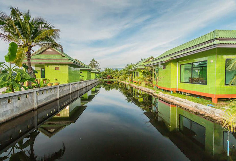 호텔 Coconut Resort