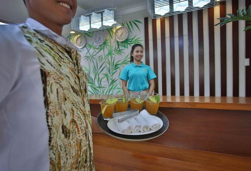 Отель Coron Soleil Express