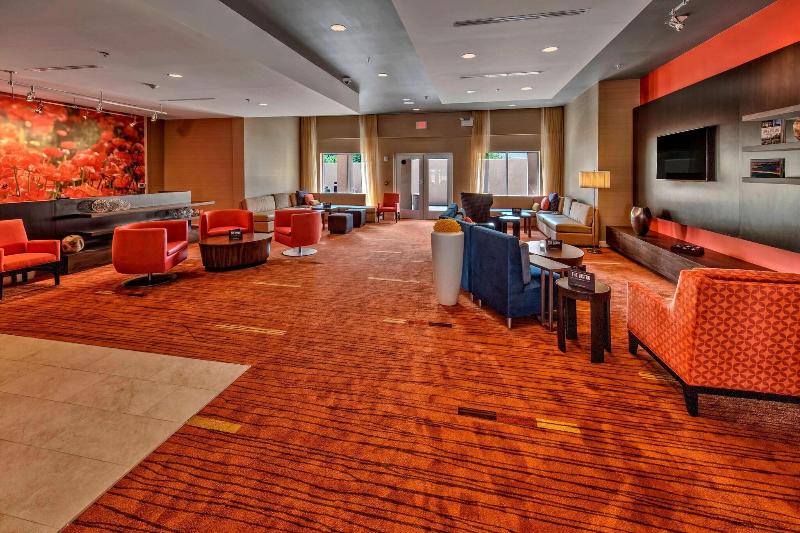 ホテル Courtyard By Marriott Westbury Long Island