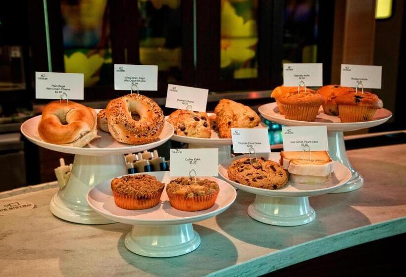 ホテル Courtyard By Marriott Westbury Long Island