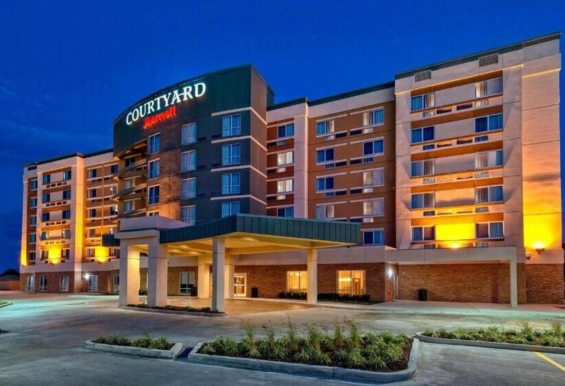ホテル Courtyard By Marriott Westbury Long Island