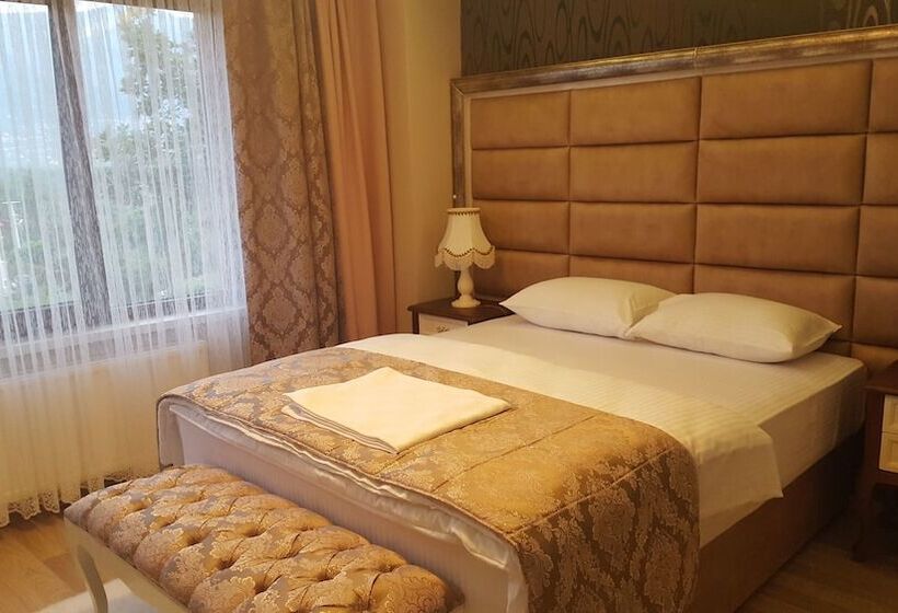 فندق Crystal Continental