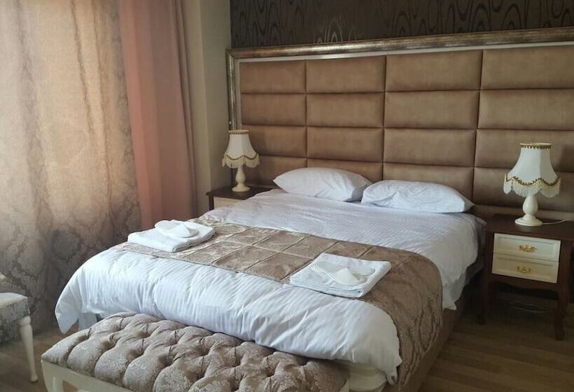 فندق Crystal Continental