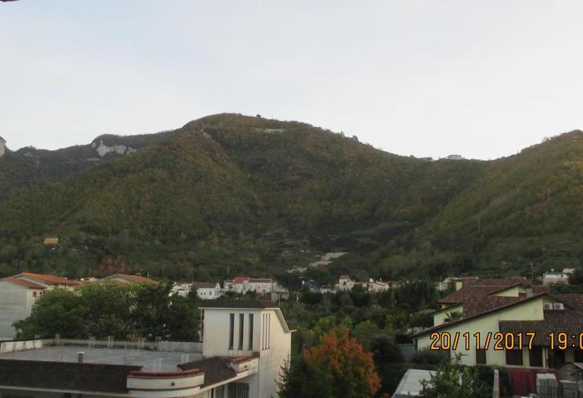 בית מלון כפרי Degli Amici