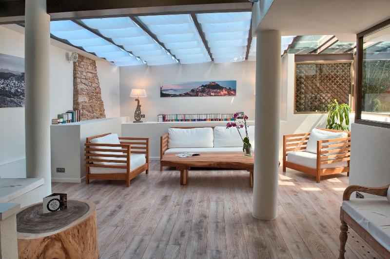 هتل El Petit Convent