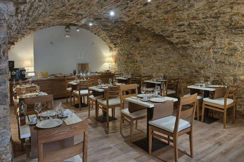 هتل El Petit Convent