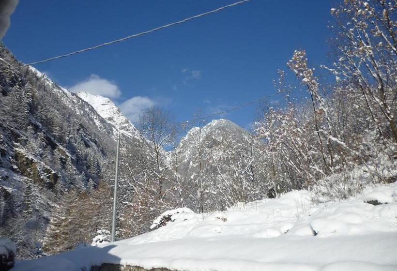 فندق Fior Di Roccia