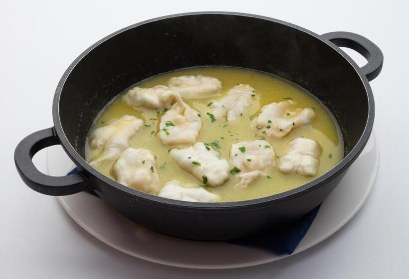 فندق Restaurante Cabo Vidío