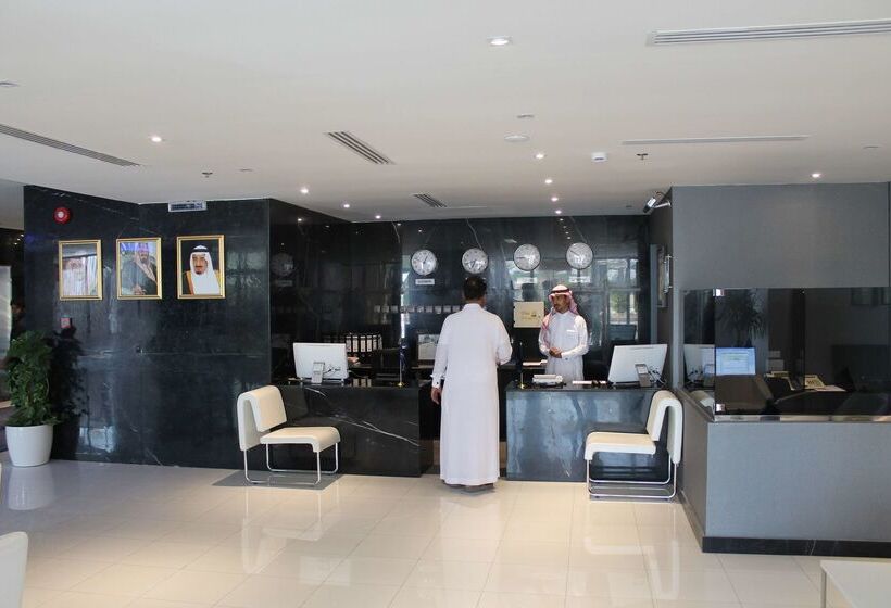 Отель Golden Tulip Al Khobar Suites