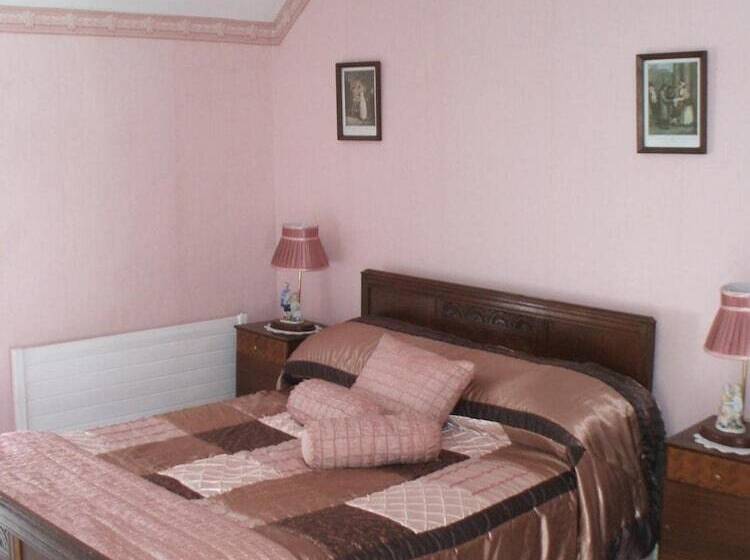 Отель Grove Farm House B&b