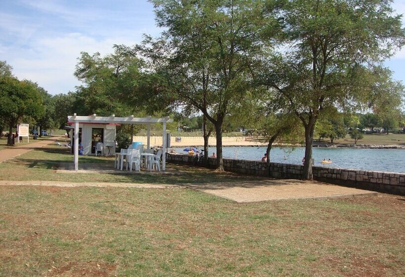 호텔 Happy Camp In Camping Park Umag