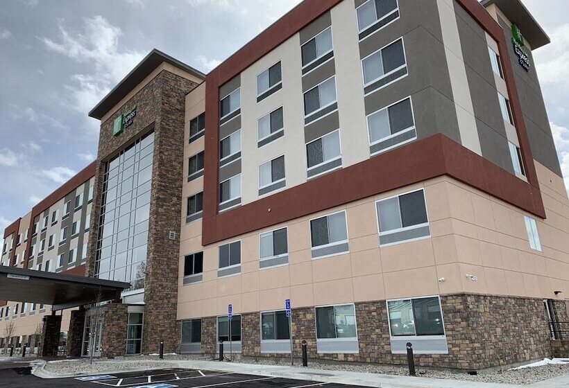 酒店 Holiday Inn Express & Suites   Aurora Medical Campus, An Ihg