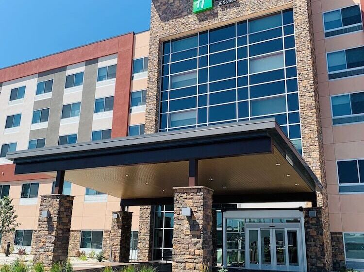 酒店 Holiday Inn Express & Suites   Aurora Medical Campus, An Ihg