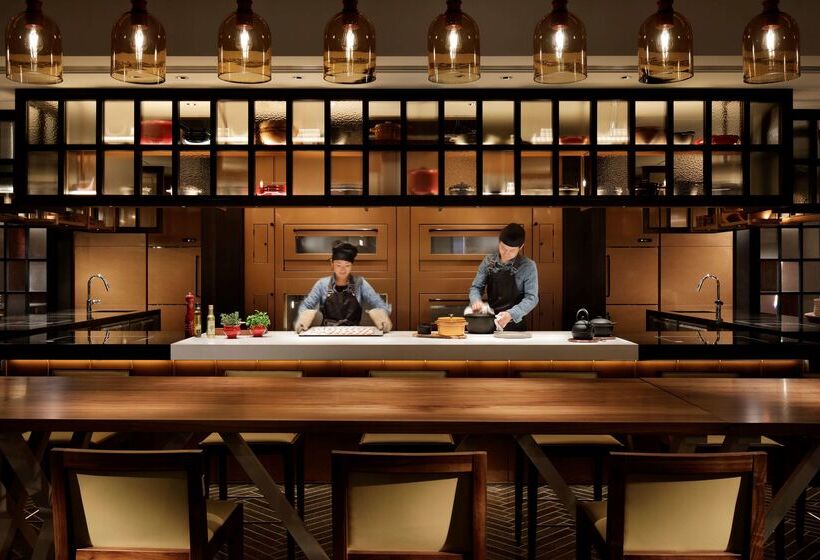 Отель Hyatt Centric Ginza Tokyo