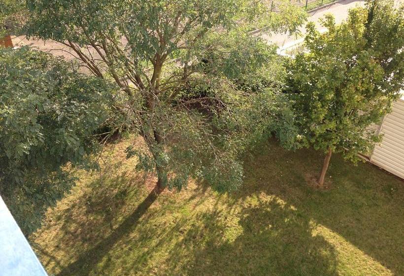 Отель Ibis Budget Le Havre Les Docks