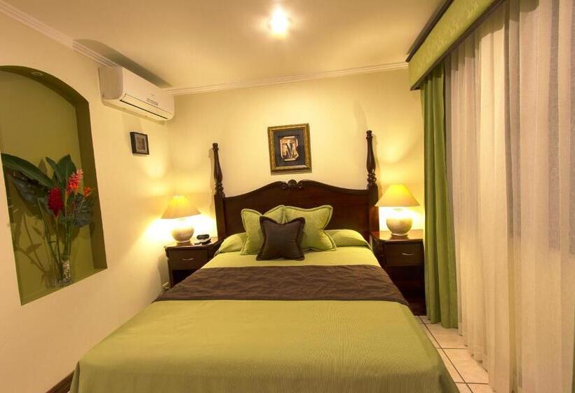 فندق Iguana Verde