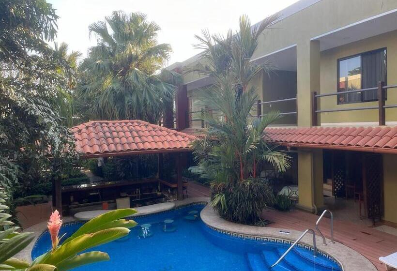 فندق Iguana Verde