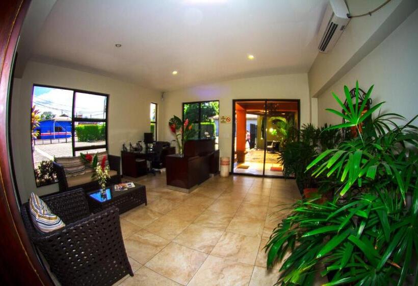 فندق Iguana Verde