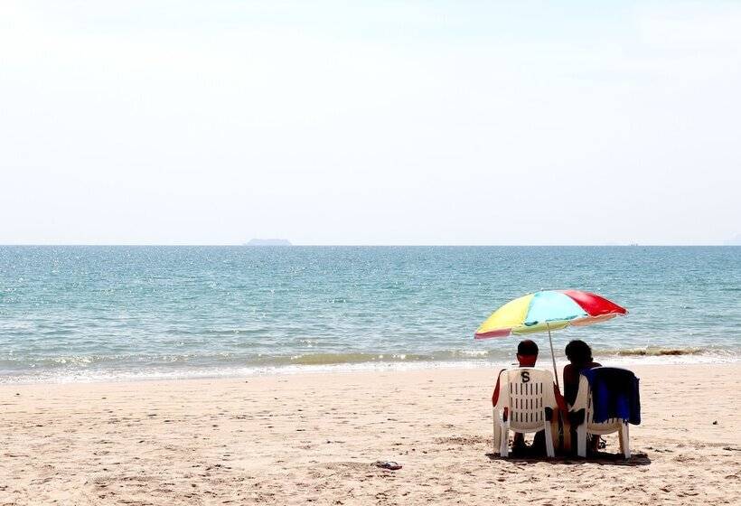 Отель Khlong Dao Sunset Villa