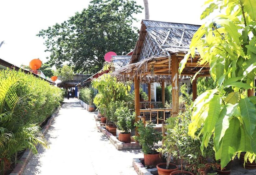 Отель Khlong Dao Sunset Villa