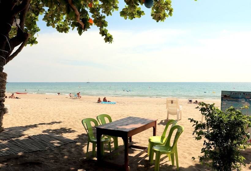 Отель Khlong Dao Sunset Villa