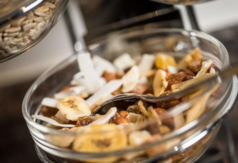 בית מלון כפרי Landgasthof Lärchenwald