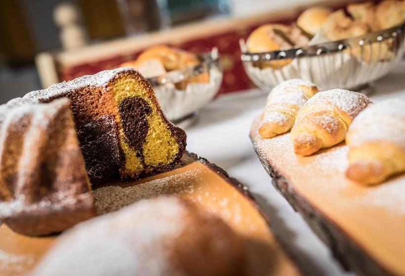 בית מלון כפרי Landgasthof Lärchenwald