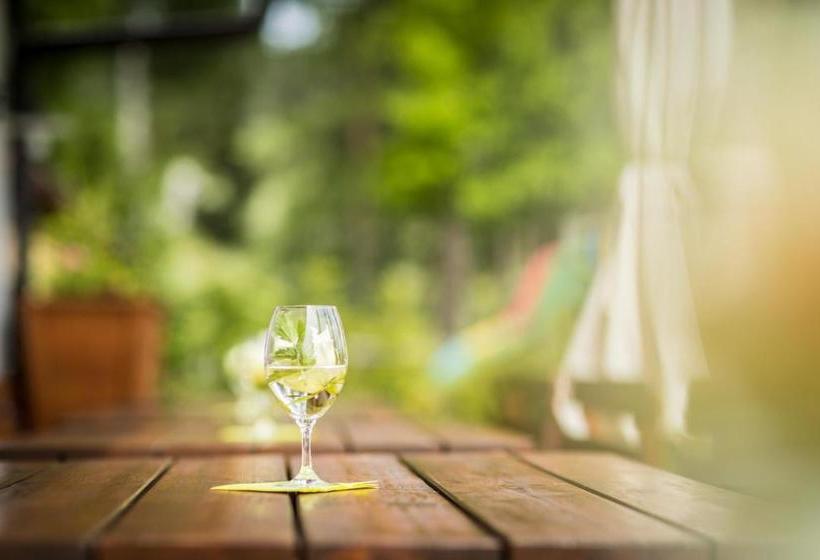 בית מלון כפרי Landgasthof Lärchenwald