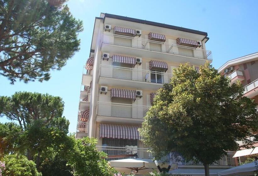 בית מלון כפרי Madison