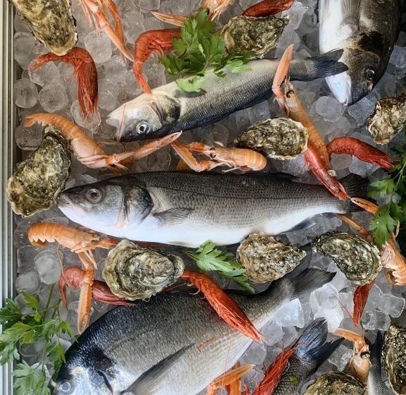 호텔 Mercurio Sul Mare   Fish Restaurant And Private Beach