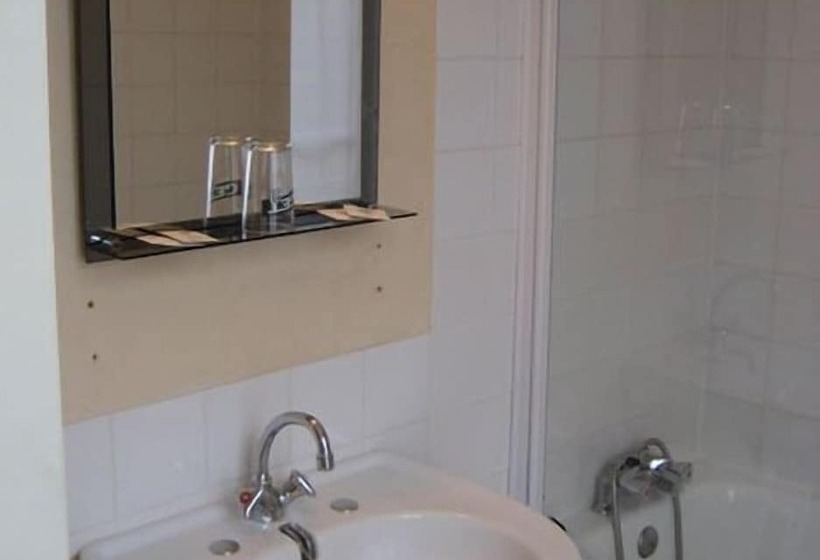 Logis Hotel Restaurant Le Cheval Blanc